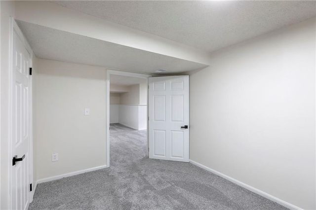 203 NE Crescent Street, Lee's Summit, MO 64086