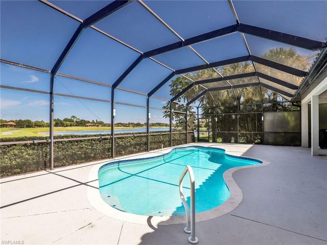 8983 Mustang Island CIR, Naples, FL 34113