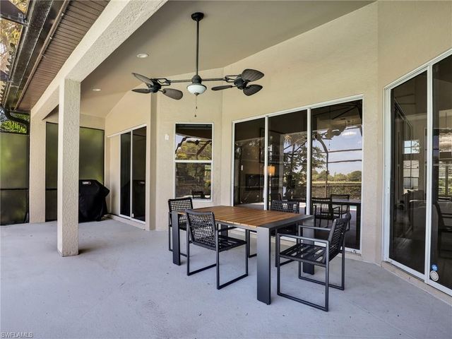 8983 Mustang Island CIR, Naples, FL 34113
