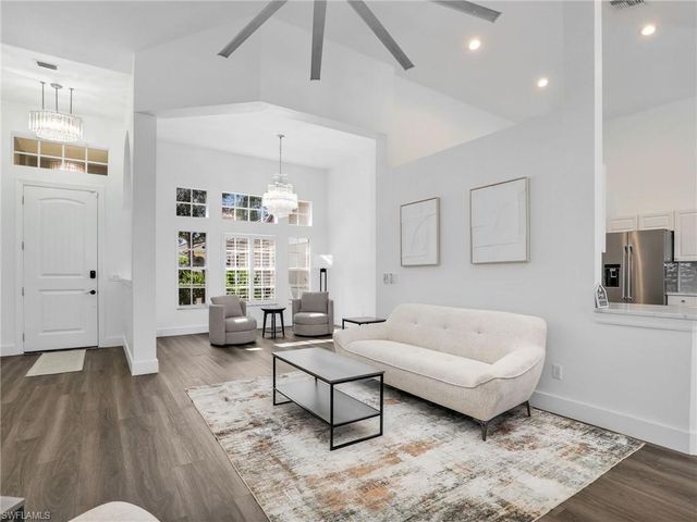 8983 Mustang Island CIR, Naples, FL 34113