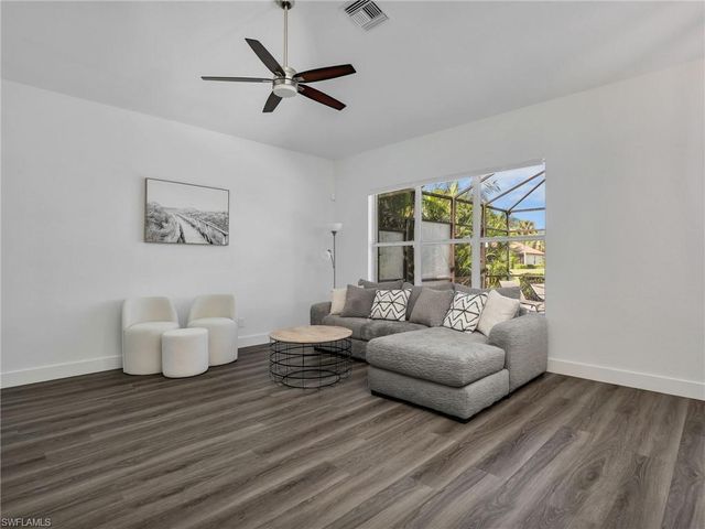 8983 Mustang Island CIR, Naples, FL 34113