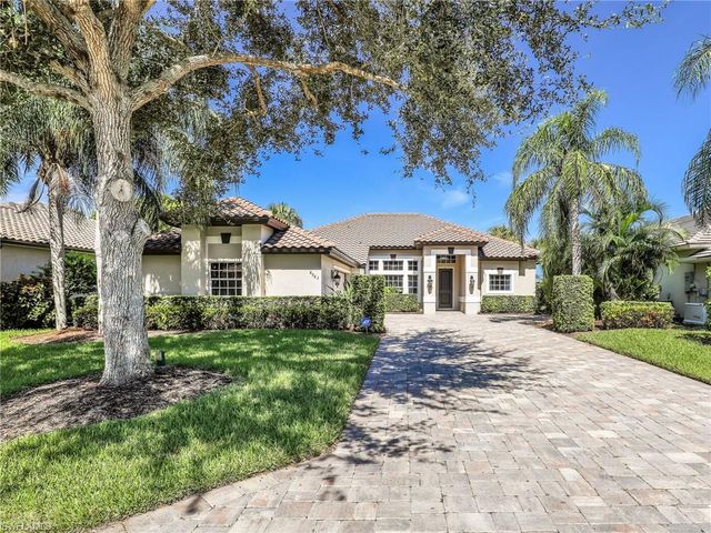 8983 Mustang Island CIR, Naples, FL 34113