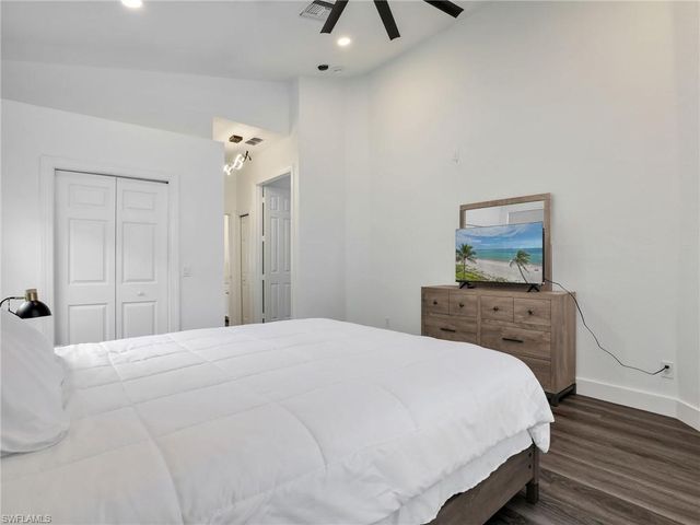 8983 Mustang Island CIR, Naples, FL 34113