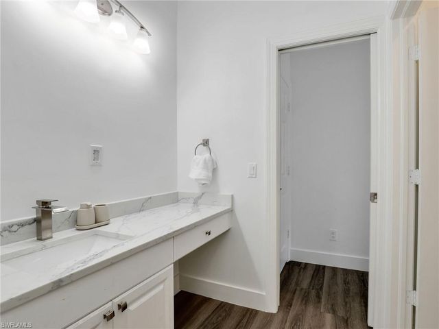 8983 Mustang Island CIR, Naples, FL 34113