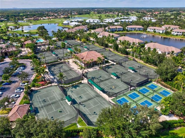 8983 Mustang Island CIR, Naples, FL 34113
