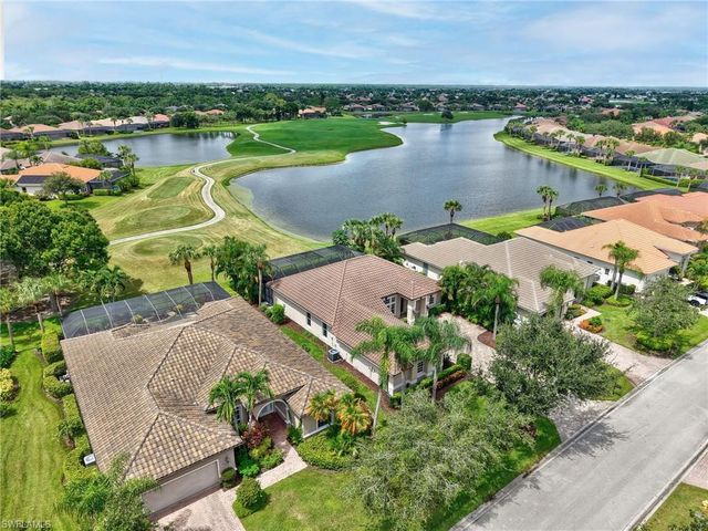 8983 Mustang Island CIR, Naples, FL 34113