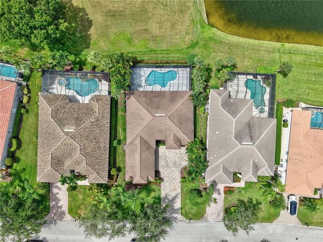 8983 Mustang Island CIR, Naples, FL 34113