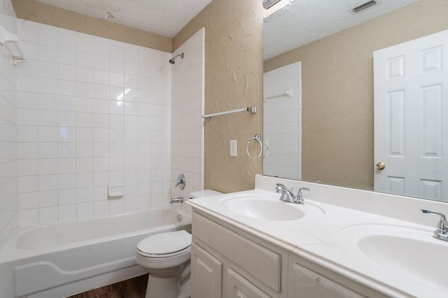 2307 Richmond Circle, Mansfield, TX 76063