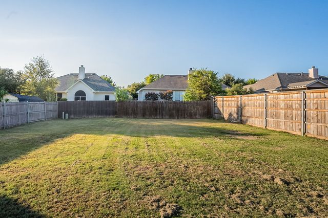 2307 Richmond Circle, Mansfield, TX 76063