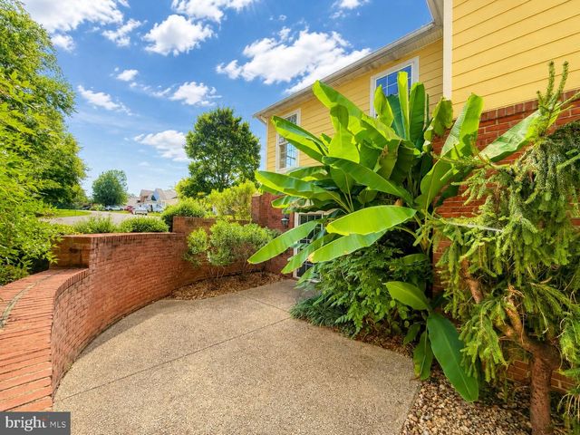 113 BURNING BUSH PL, La Plata, MD 20646