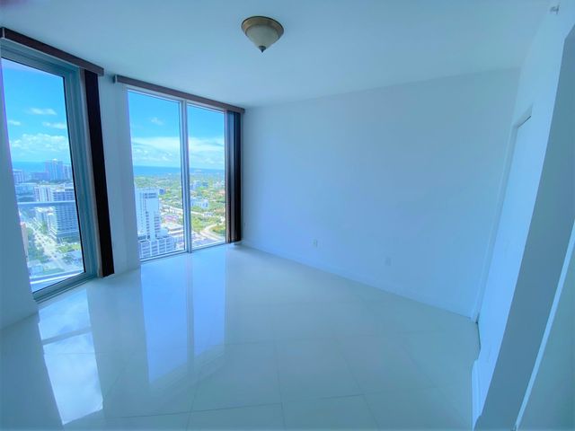 185 SW 7th Street 3708, Miami, FL 33130