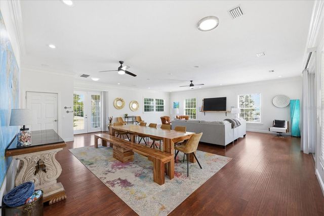 315 40TH AVENUE, St Pete Beach, FL 33706