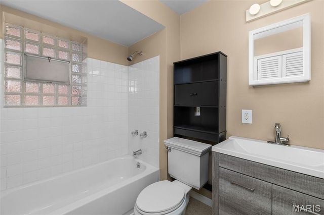 5030 Idaho Avenue, St Louis, MO 63111