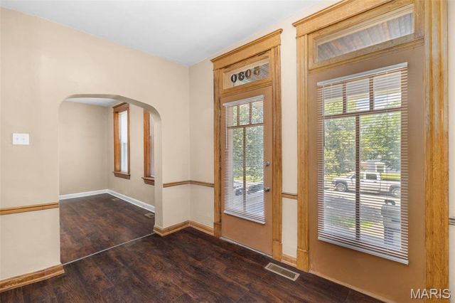 5030 Idaho Avenue, St Louis, MO 63111
