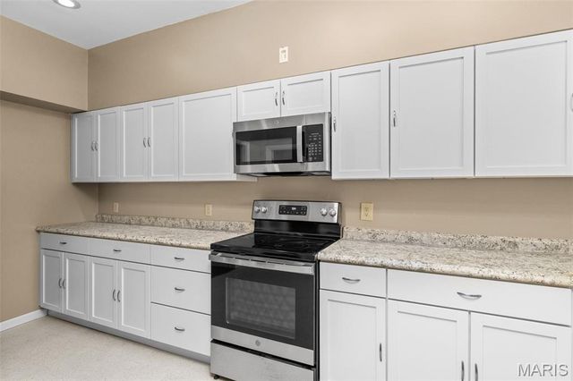5030 Idaho Avenue, St Louis, MO 63111