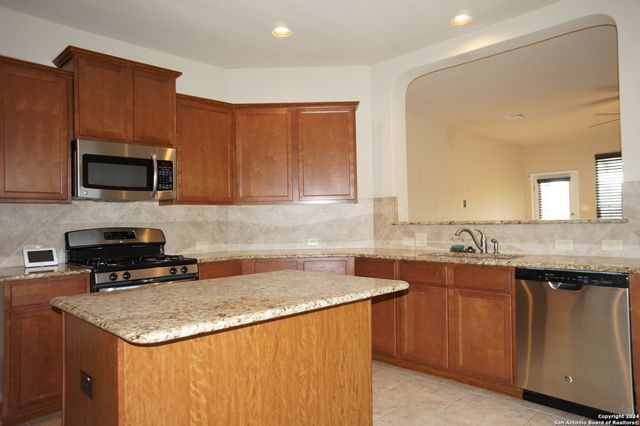 10213 sparkle, Schertz, TX 78154