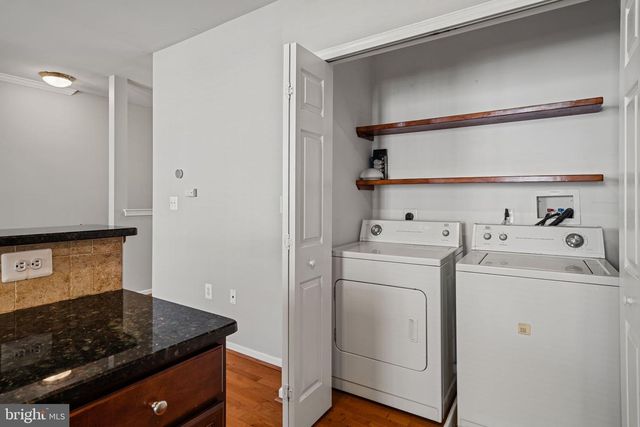 13 BREWERYTOWN CT, Philadelphia, PA 19121