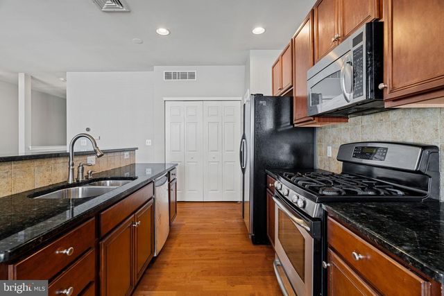 13 BREWERYTOWN CT, Philadelphia, PA 19121