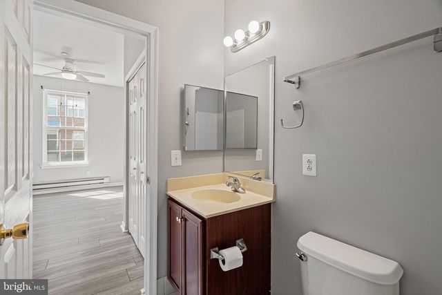 13 BREWERYTOWN CT, Philadelphia, PA 19121