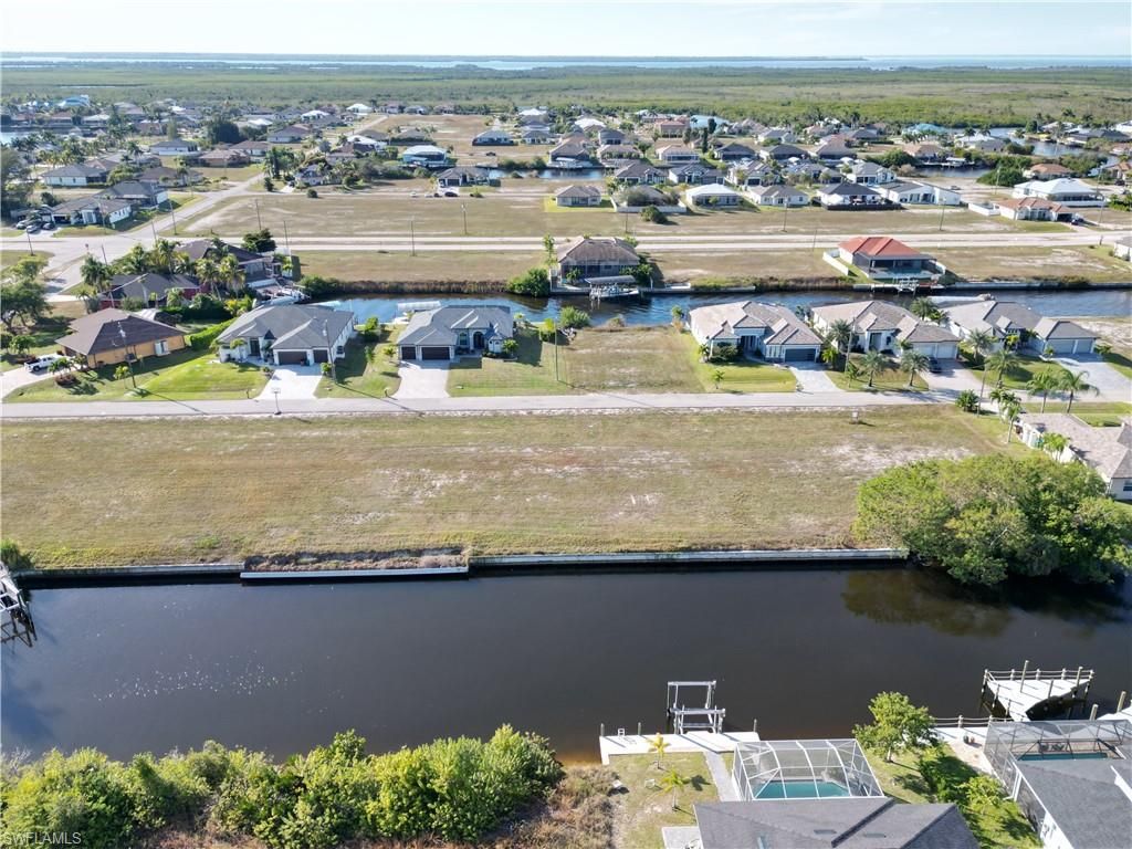1221 NW 39th AVE, CAPE CORAL, FL 33993 — photo 4