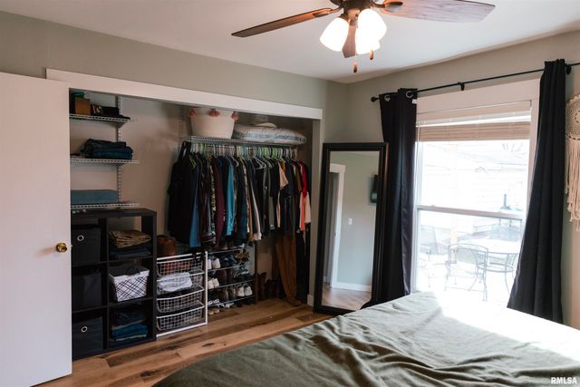 1815 FAIRFIELD Drive, Springfield, IL 62702