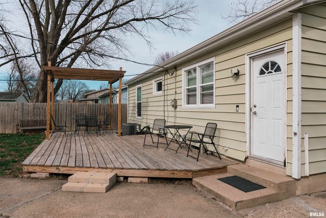 1815 FAIRFIELD Drive, Springfield, IL 62702