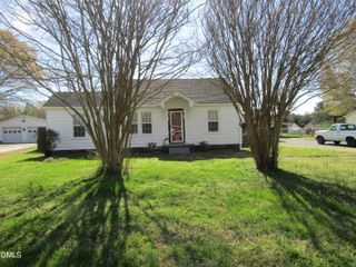 1719 Lower Hopedale Road, Burlington, NC 27217