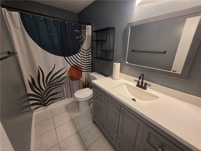 6 Waterview PT, Hampton, VA 23666