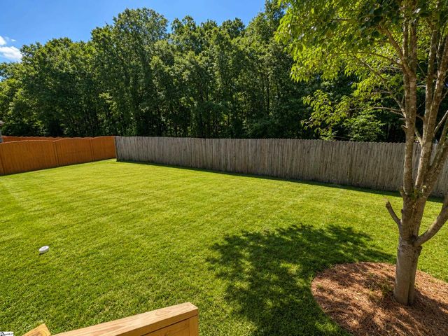 109 Laurens Court, Fountain Inn, SC 29644