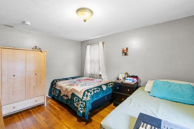 266 Myrtle St, Brockton, MA 02301