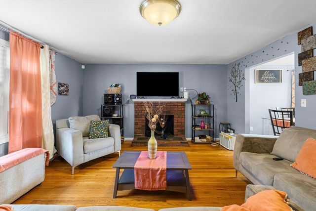 266 Myrtle St, Brockton, MA 02301