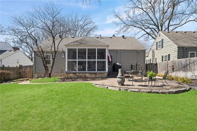 5347 Canterbury Road, Fairway, KS 66205