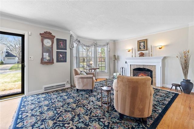 5347 Canterbury Road, Fairway, KS 66205