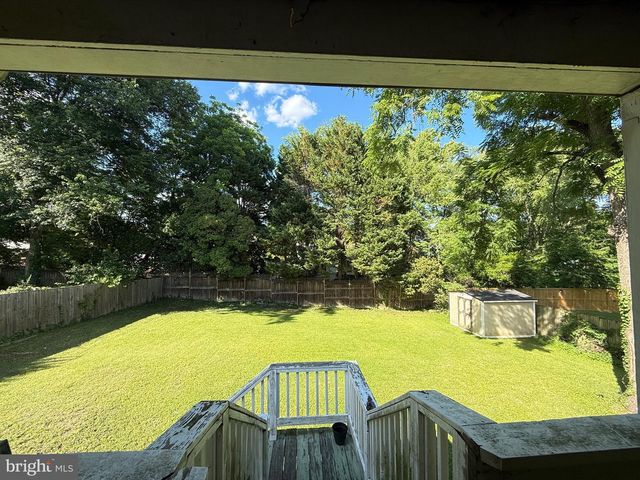 3919 GALLOWS RD, Annandale, VA 22003