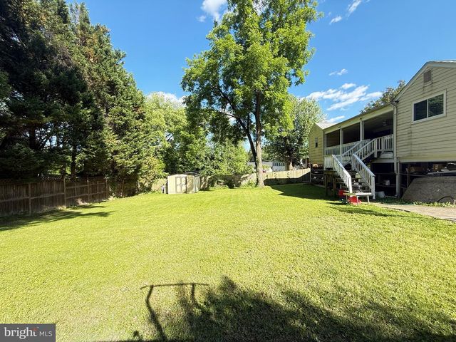 3919 GALLOWS RD, Annandale, VA 22003