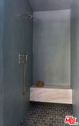 2214 Glencoe Avenue, Venice, CA 90291