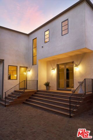 2214 Glencoe Avenue, Venice, CA 90291