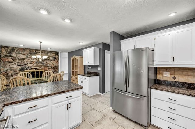 498 Jeannette Drive, Richmond Heights, OH 44143