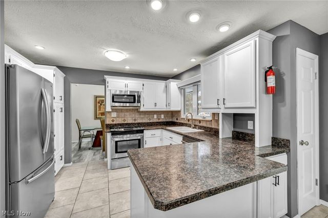 498 Jeannette Drive, Richmond Heights, OH 44143