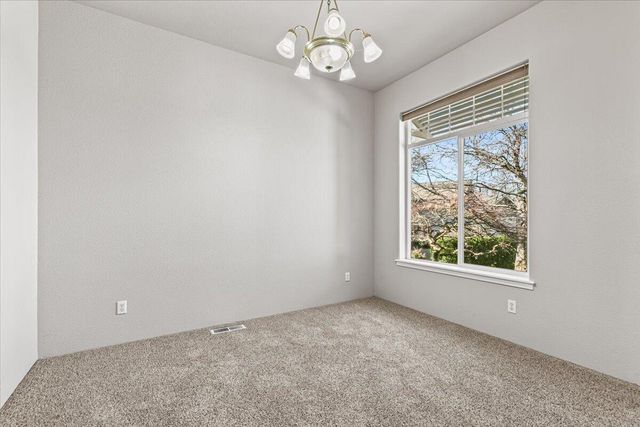 3524 Shawna Drive, Medford, OR 97504