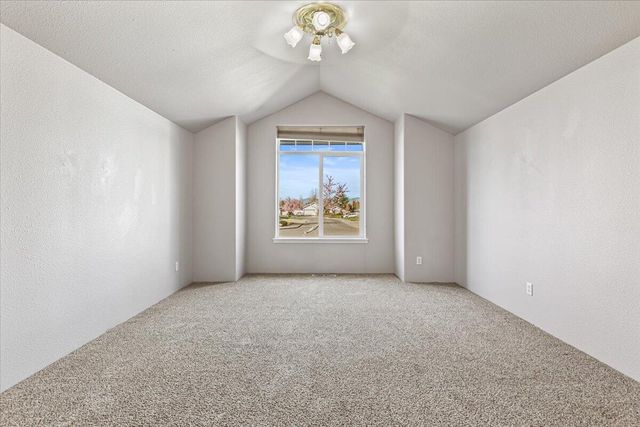 3524 Shawna Drive, Medford, OR 97504