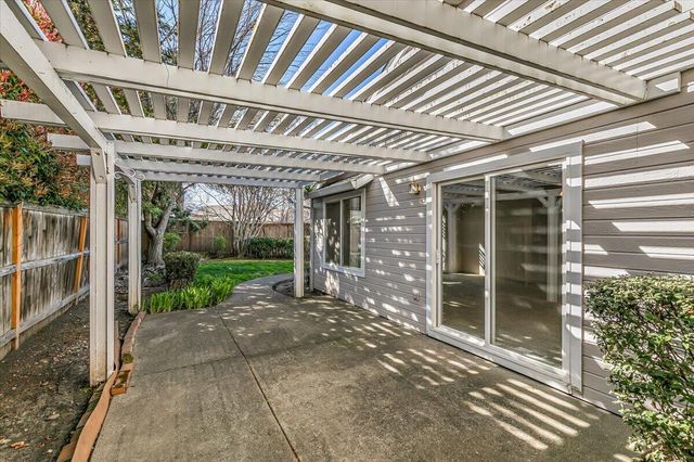 3524 Shawna Drive, Medford, OR 97504