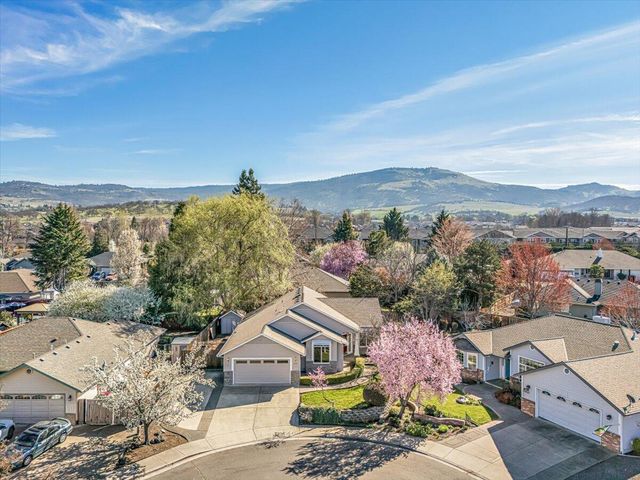 3524 Shawna Drive, Medford, OR 97504
