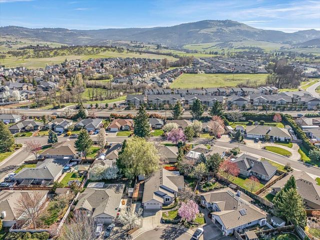 3524 Shawna Drive, Medford, OR 97504