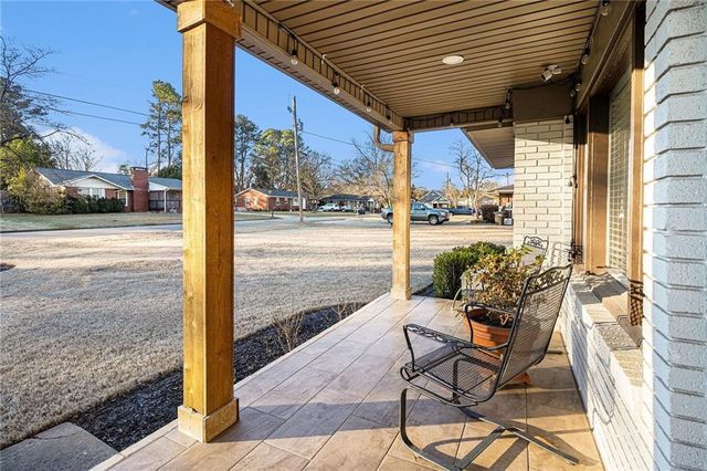 14 Larkwood Circle, Cartersville, GA 30120