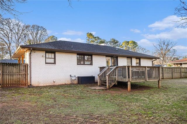 14 Larkwood Circle, Cartersville, GA 30120