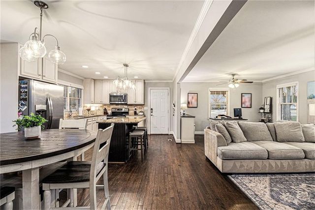 14 Larkwood Circle, Cartersville, GA 30120