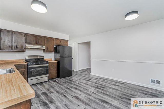 1036 Apache Street B, North Brunswick, NJ 08902