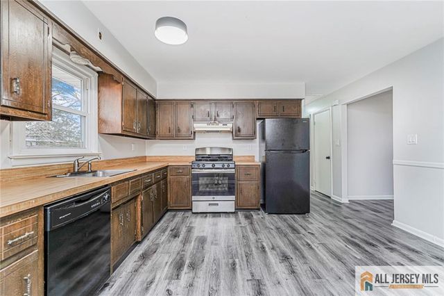 1036 Apache Street B, North Brunswick, NJ 08902