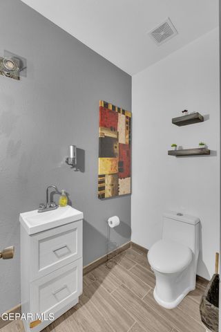 14712 Shape Drive, El Paso, TX 79928